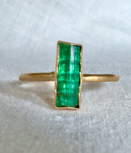 Load image into Gallery viewer, The Bec Emerald ring