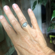 Load image into Gallery viewer, London Topaz ring