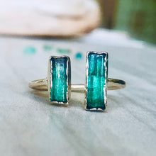 Load image into Gallery viewer, The Bec Emerald sister ring