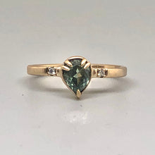 Load image into Gallery viewer, Caprice sapphire ring