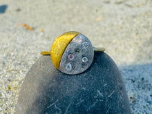 Load image into Gallery viewer, Starry pink diamond moon ring