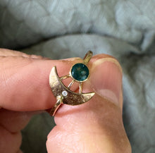 Load image into Gallery viewer, Delphine lunar ring