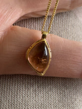 Load image into Gallery viewer, Golden Jubalee necklace