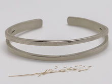 Load image into Gallery viewer, Sleeper bangle (SOLD)